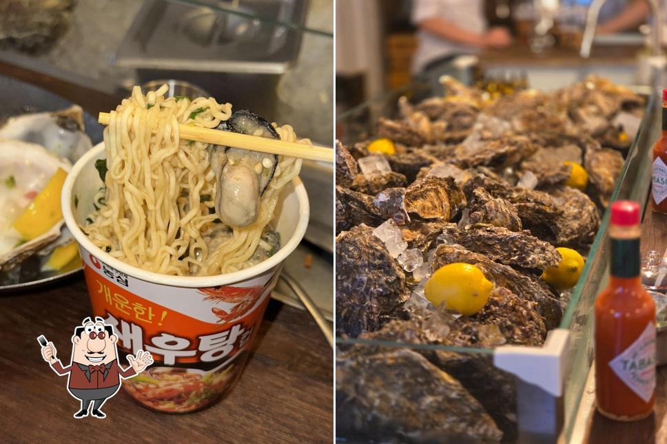Oyster ramyeon (cup noodle + oysters)