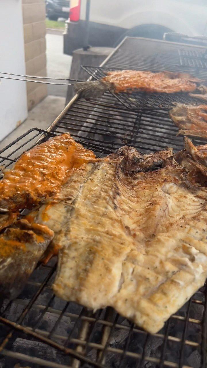 Pescado zarandeado over the coals