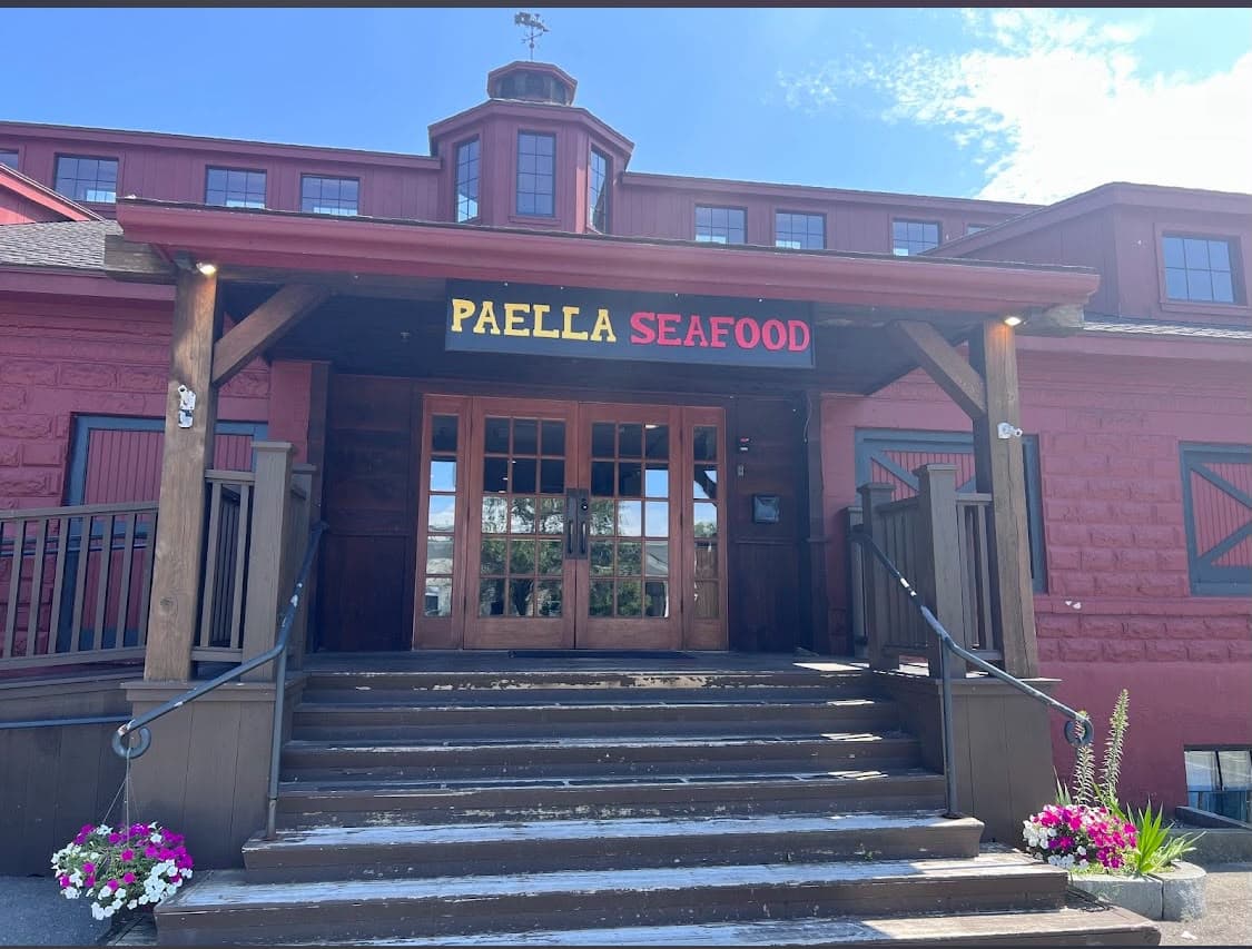 The door at Paella Seafood — 865 Forest Avenue