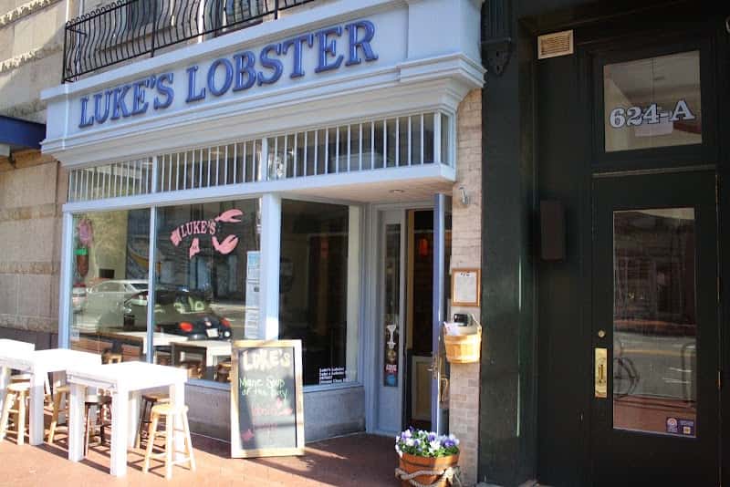 Luke's Lobster Penn Quarter