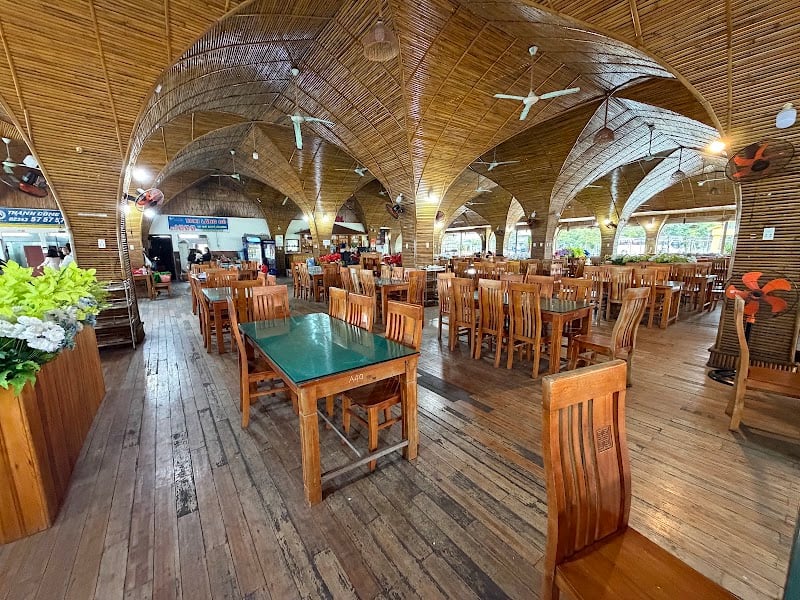 Lang Chai Lang Co Seafood Restaurant