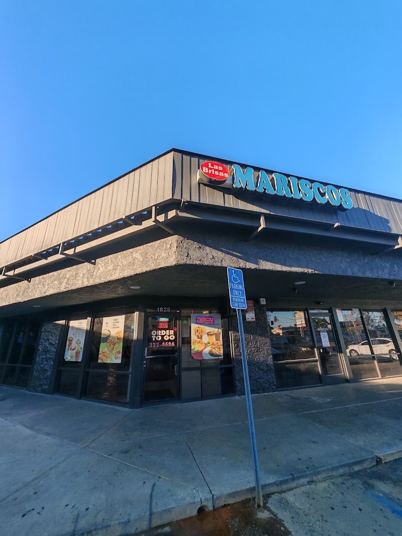 Mariscos Las Brisas