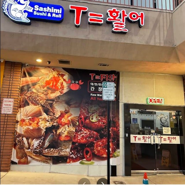 T-FISH SUSHI AND ROLL
