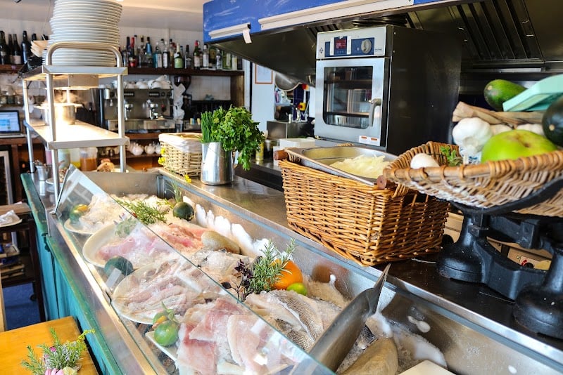 Crab House Café