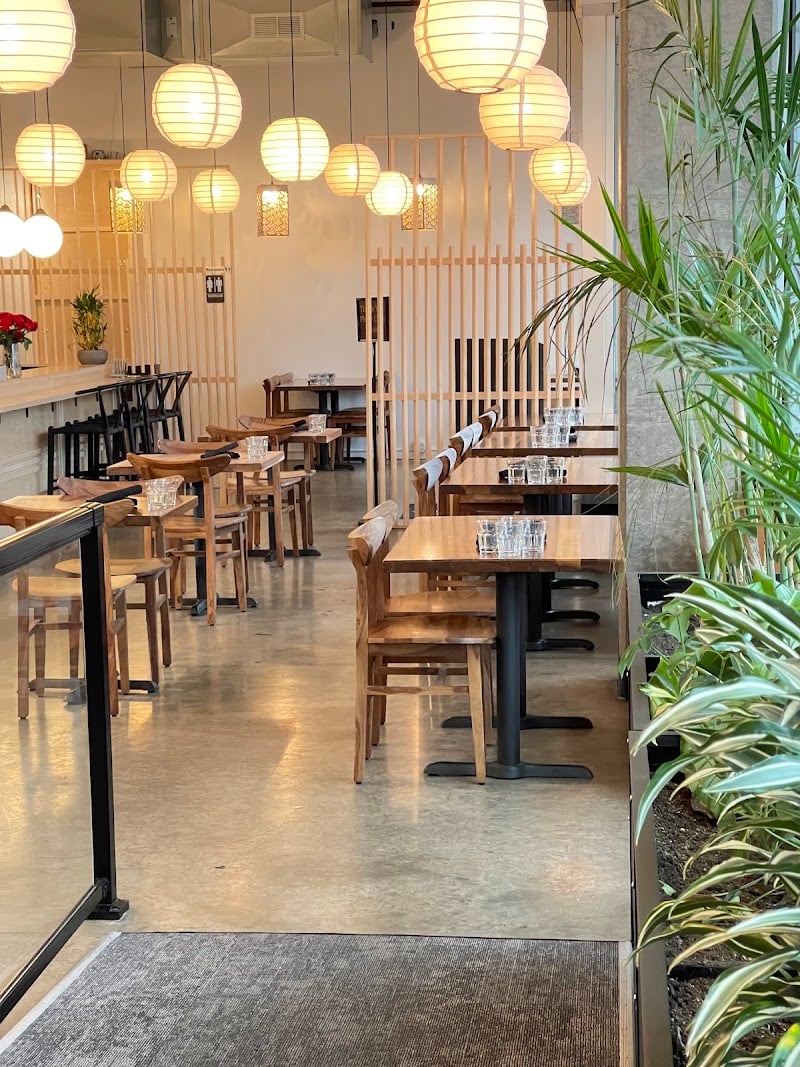 Mirakutei Sushi & Ramen