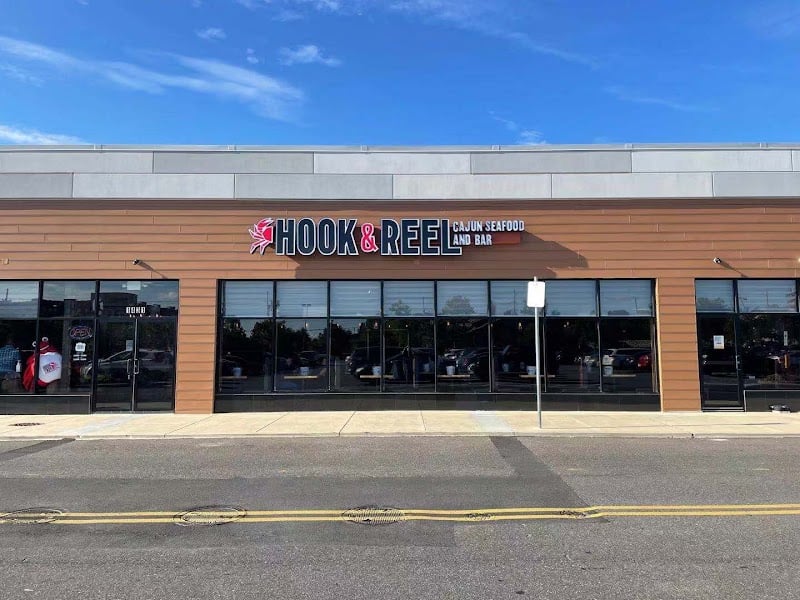 Hook & Reel Cajun Seafood & Bar