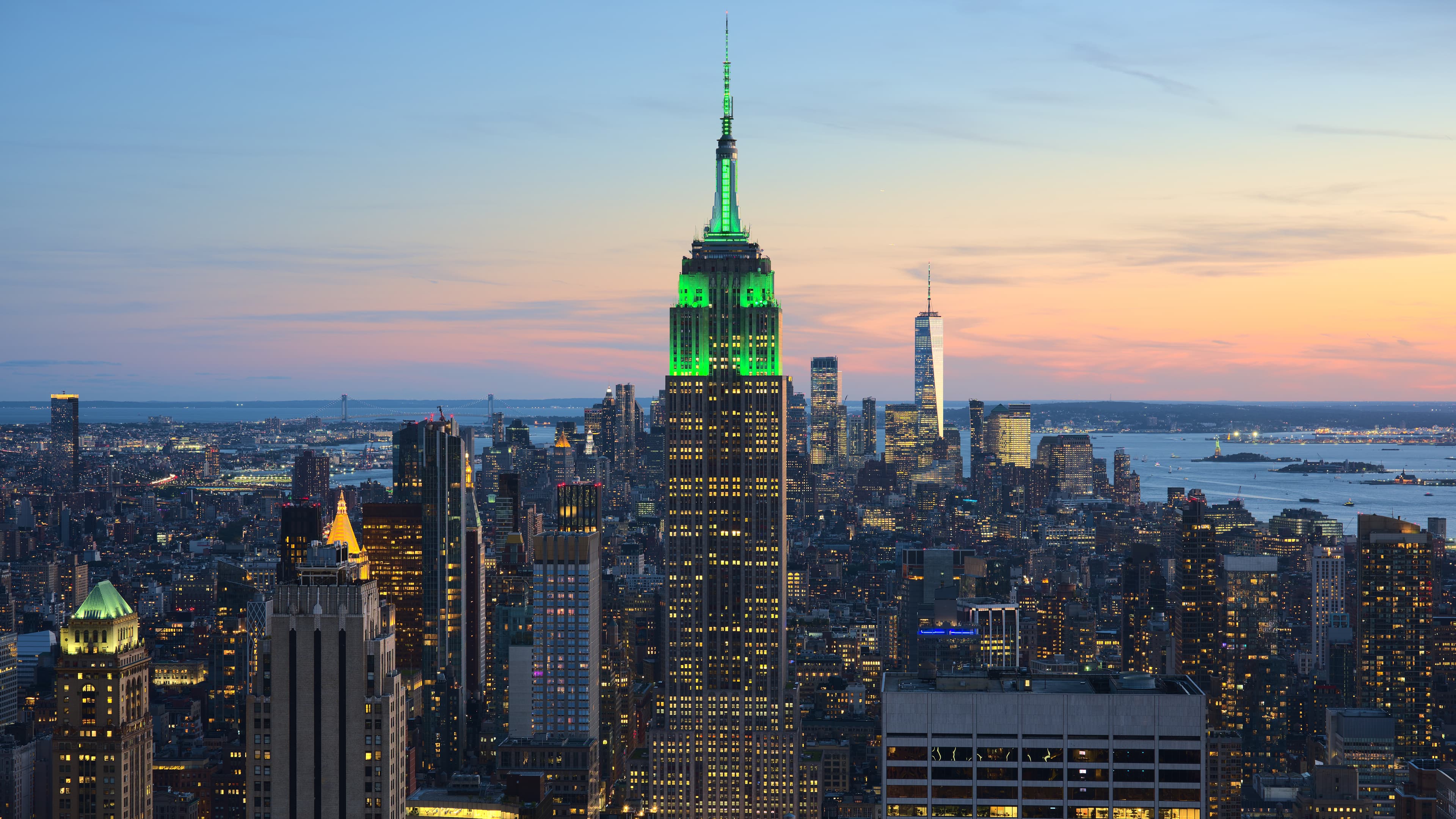 Manhattan skyline — seafood restaurants in New York