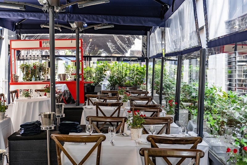 Bentley's Oyster Bar & Grill