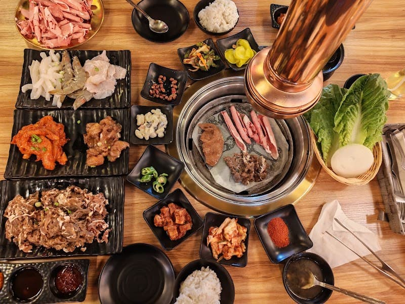 Mukbang Shows Restaurant Korean BBQ And Seafood - Muroor Branch