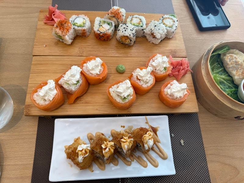 Tsunami Sushi Menzah5