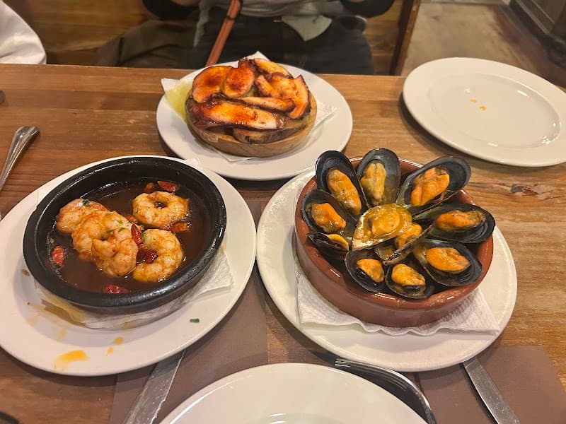 Colom Restaurant