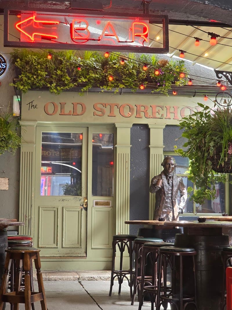 The Old Storehouse Bar and Restaurant