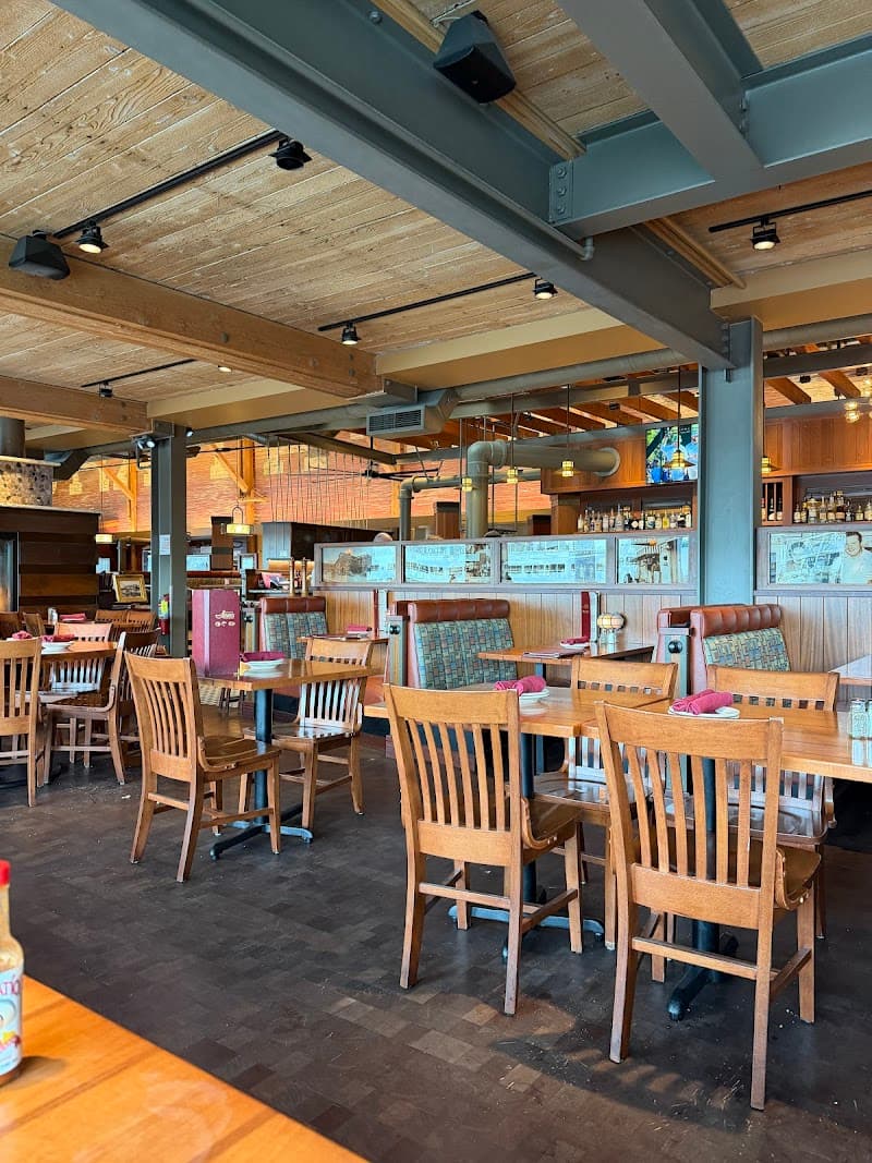 Ivar's Acres of Clams