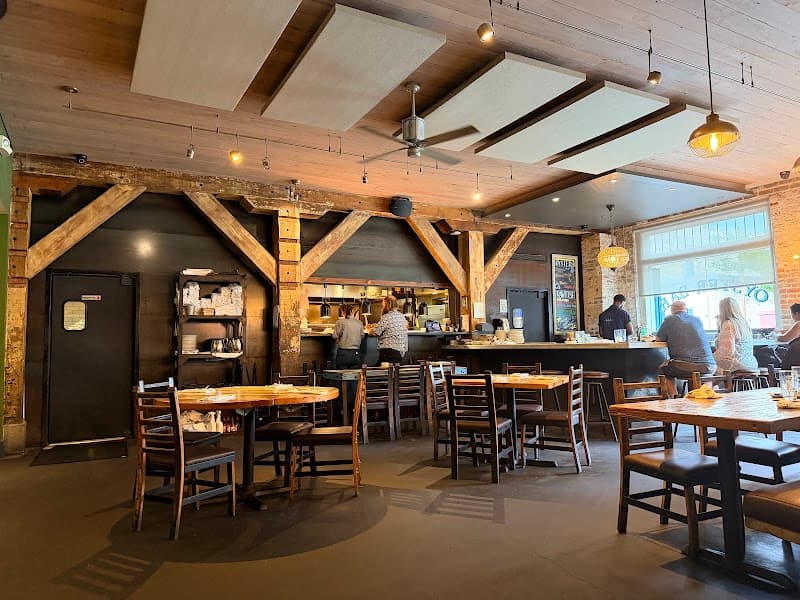 Pêche Seafood Grill
