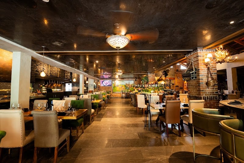 Bovinos Steakhouse & Seafood | Cancún
