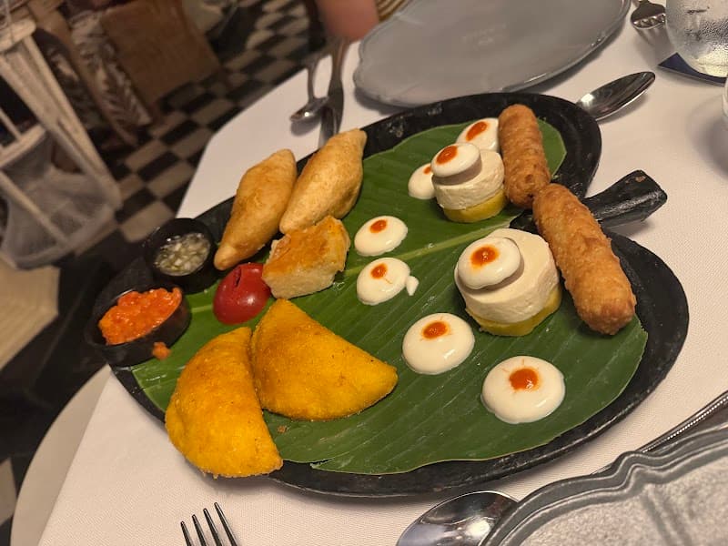 RESTAURANTE CANDÉ Cocina 100% Cartagenera