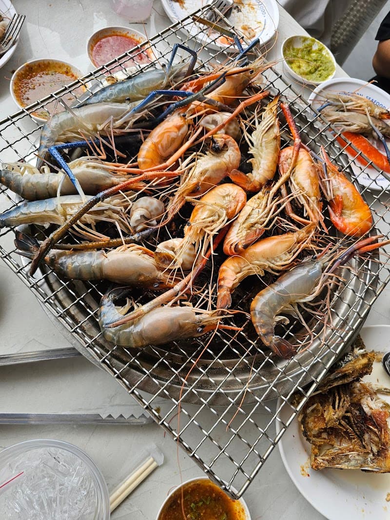 Mungkorn Seafood Buffet & Fish Market