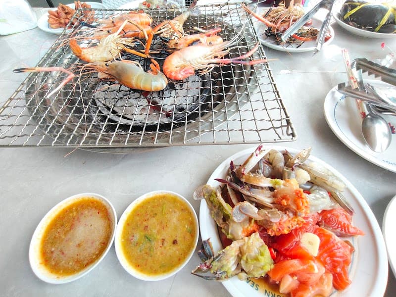 Mungkorn Seafood Buffet & Fish Market