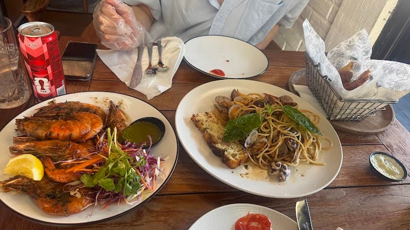 Shrimpis Restaurant