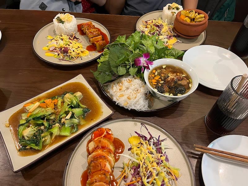 Tung's Kitchen