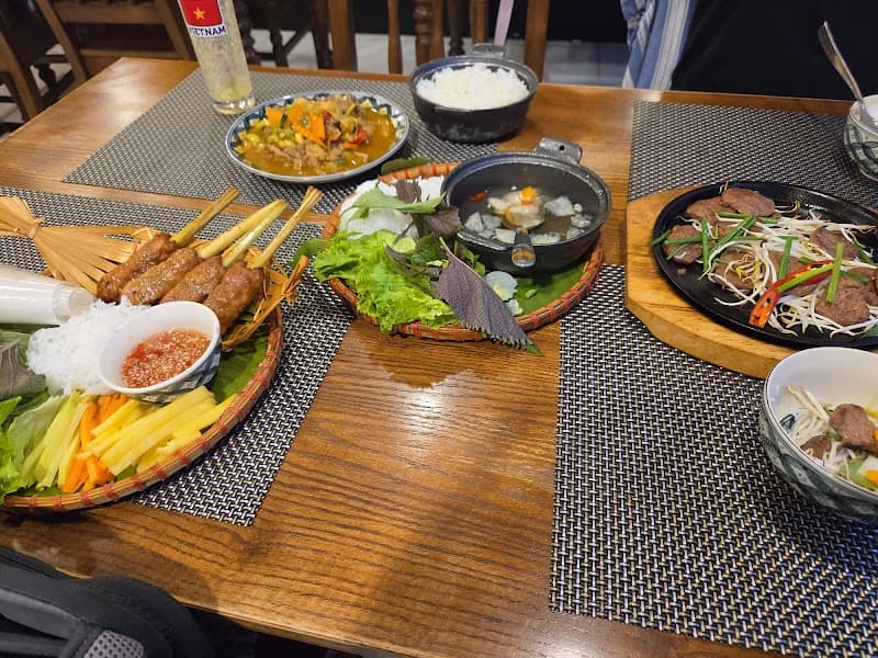 ORIANA VIETNAMESE RESTAURANT and VEGETARIAN