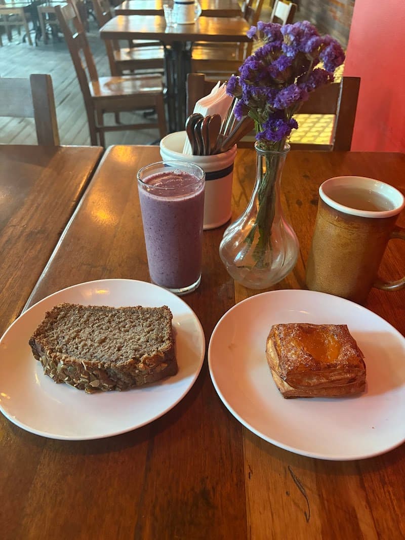 Wildflour Restaurant - Salcedo