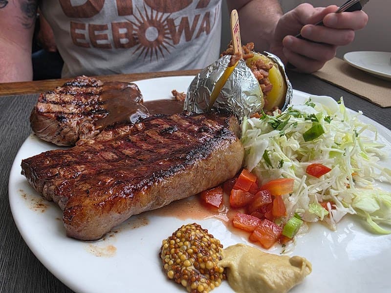 Cavills Steakhouse & Rooftop Bar