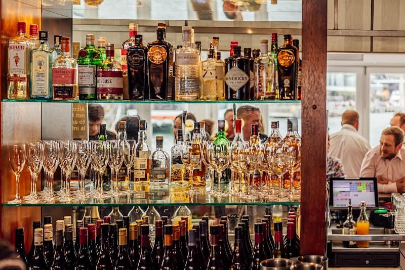Dockside Restaurant & Bar