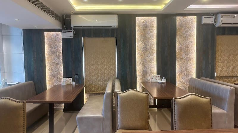 Palmshore Restaurant Koyambedu