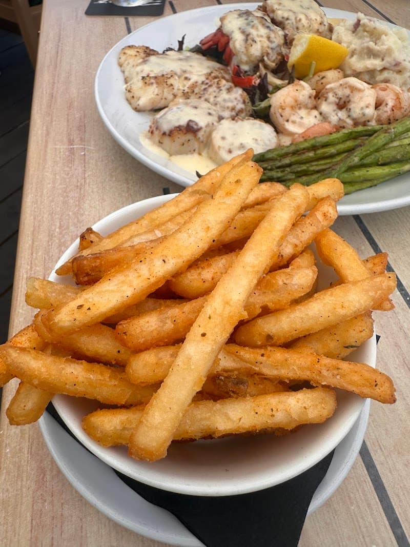 Fresco's Waterfront Bistro