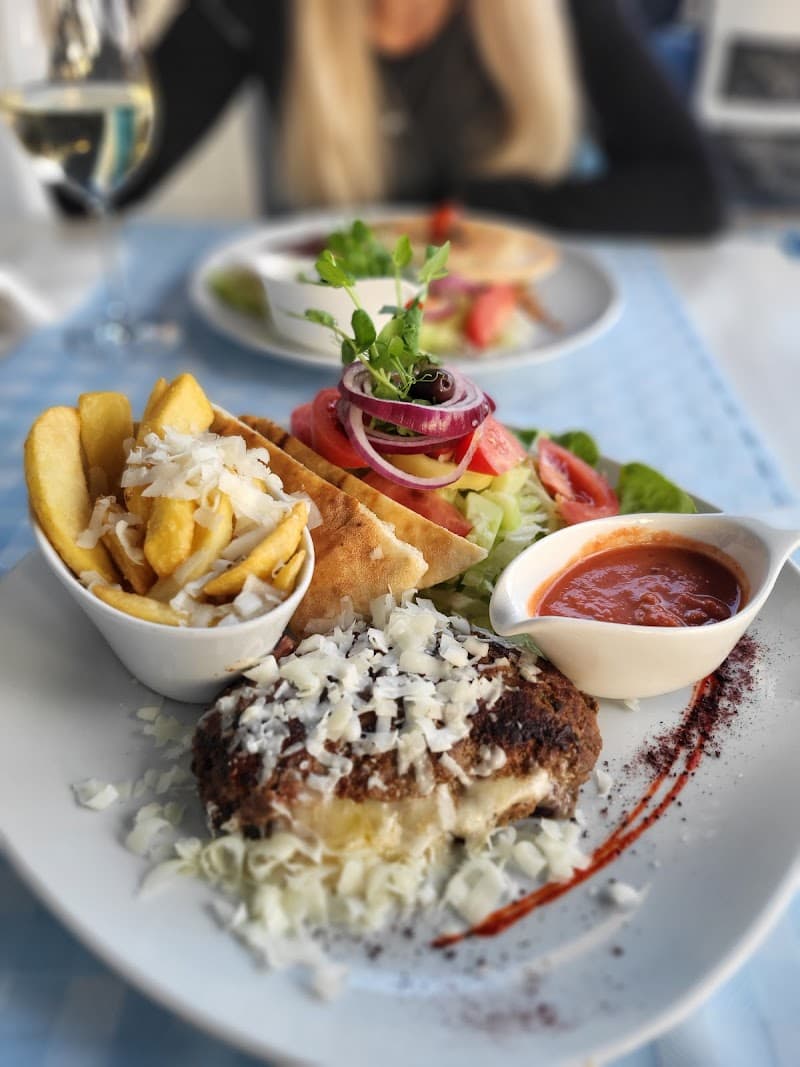 Dionysos Taverna