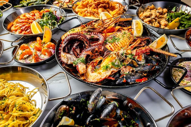 Taverna Racilor Herăstrău