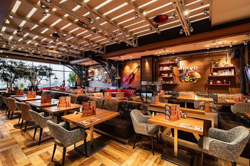 Happy Bar & Grill Mall Sofia