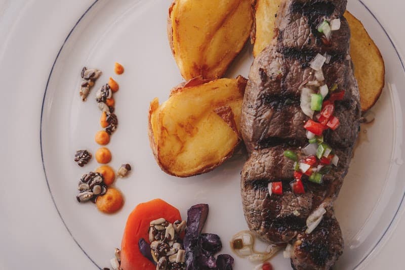 El Faro Bistro