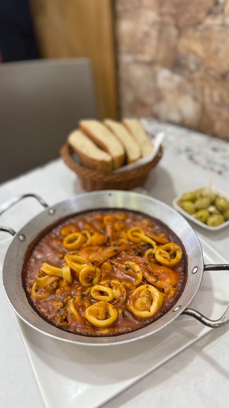Restaurant Al-Shurafa