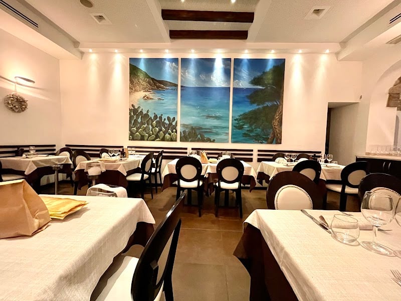 LA CALA Ristorante di Pesce - Ristorante Sardo