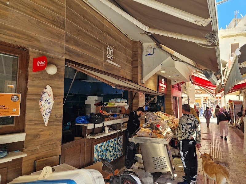 Bitirinis fish street food