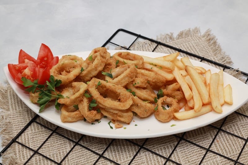 الحوت للمأكولات البحرية Pisces Seafood Restaurant