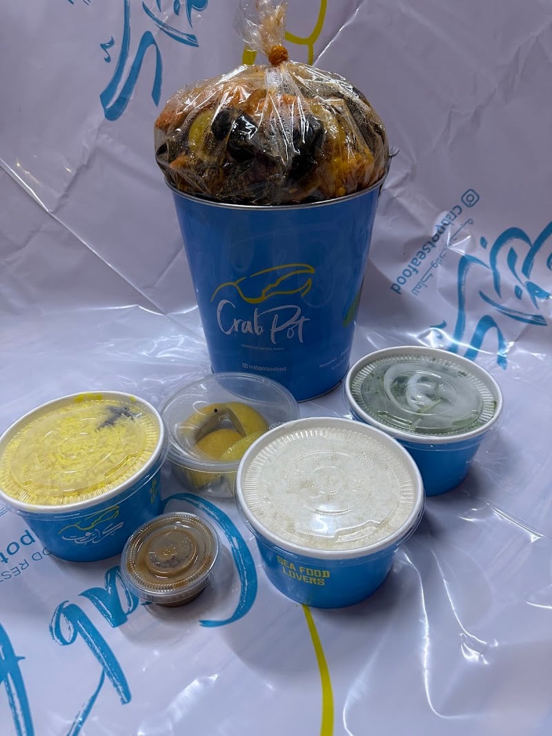 crab pot seafood restaurant - Nuaija