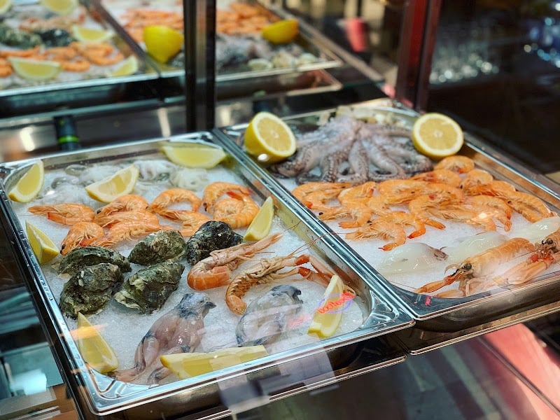 Prosecco oyster bar
