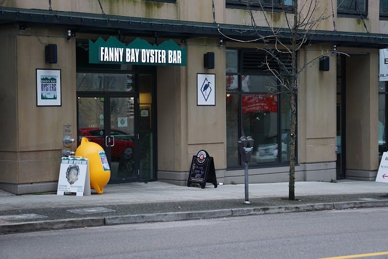 Fanny Bay Oyster Bar & Shellfish Market