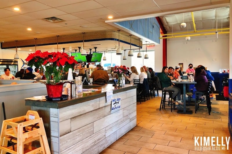 Deckhand Oyster Bar & Seafood