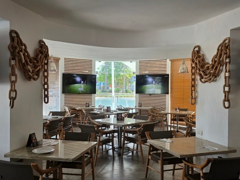SILVER FISH Seafood & Grill