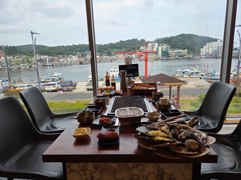 No 1 Seafood / 해운대1번 조개구이