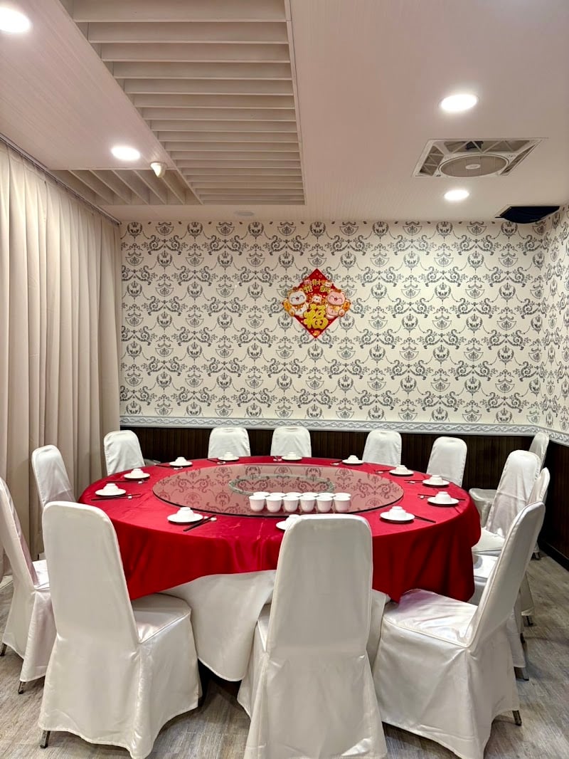 Hong Kong-style seafood Dragon Master