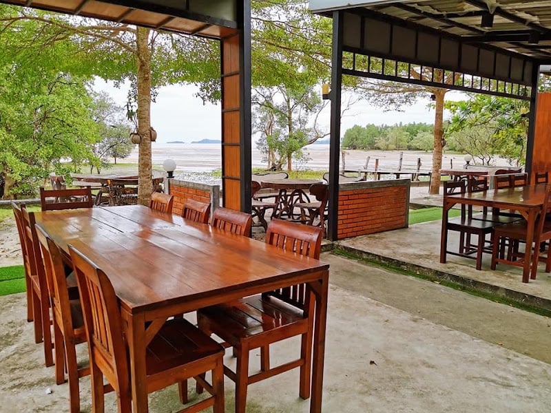 Bang Pae Seafood Restaurant