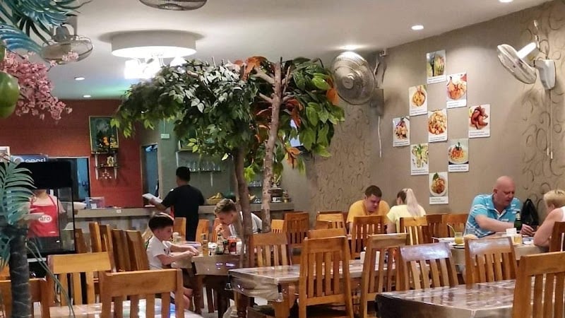 Jasleen🇮🇳 indian 🇹🇭Thaifood & Seafood Restaurant Kamala Phuket
