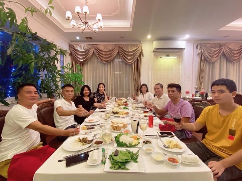 Nhà Hàng Tôm Hùm Seafood Nguyễn Khánh Toàn