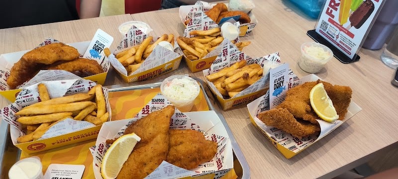 The Manhattan FISH MARKET @ The Landmark, Tanjong Tokong