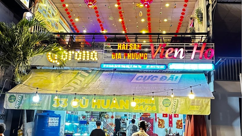 Hải sản Địa Phương Vien Ho - Local seafood restaurant